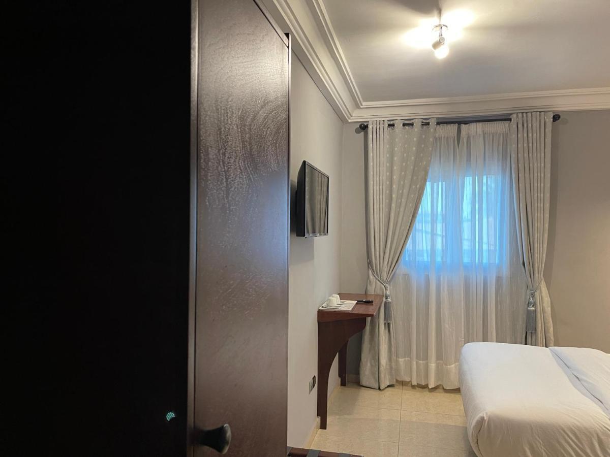 La Rochelle Hotel ياوندي المظهر الخارجي الصورة