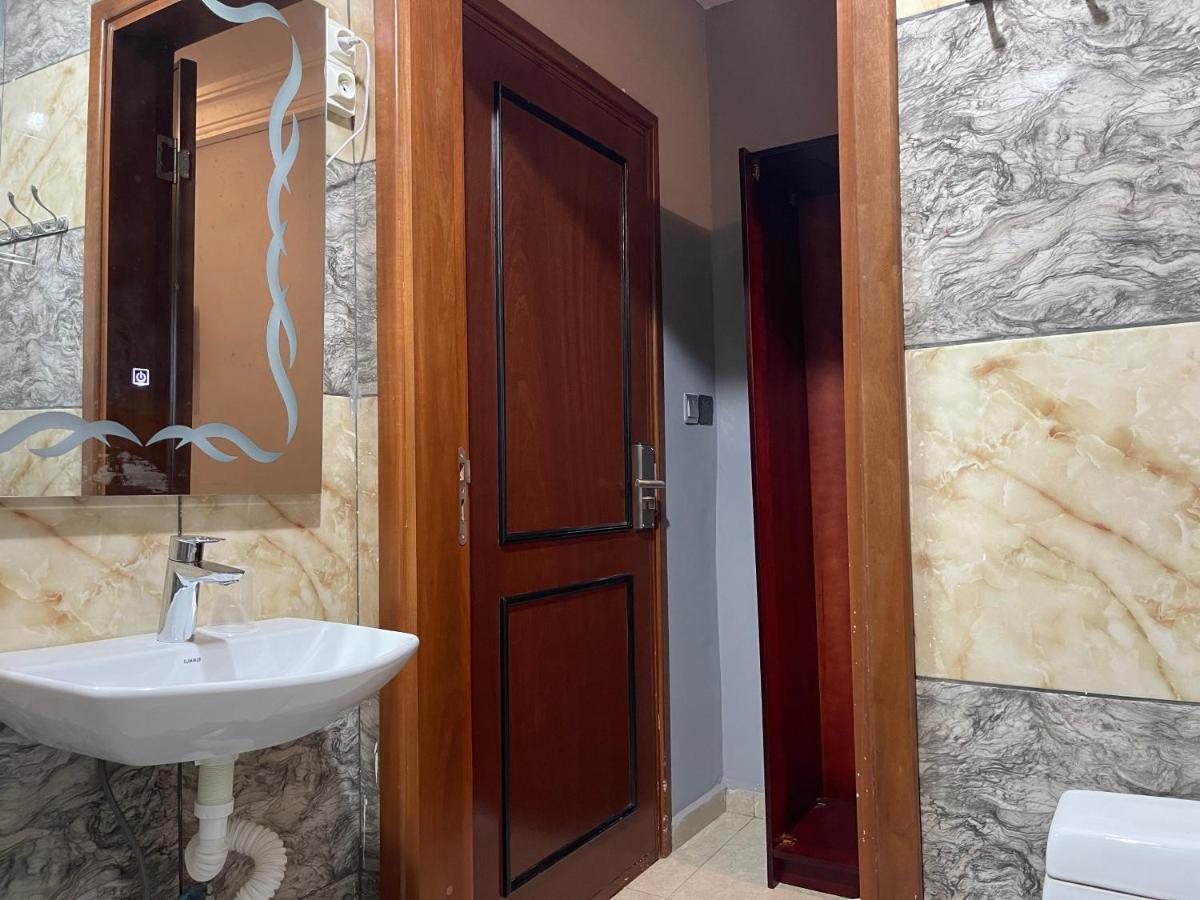 La Rochelle Hotel ياوندي المظهر الخارجي الصورة