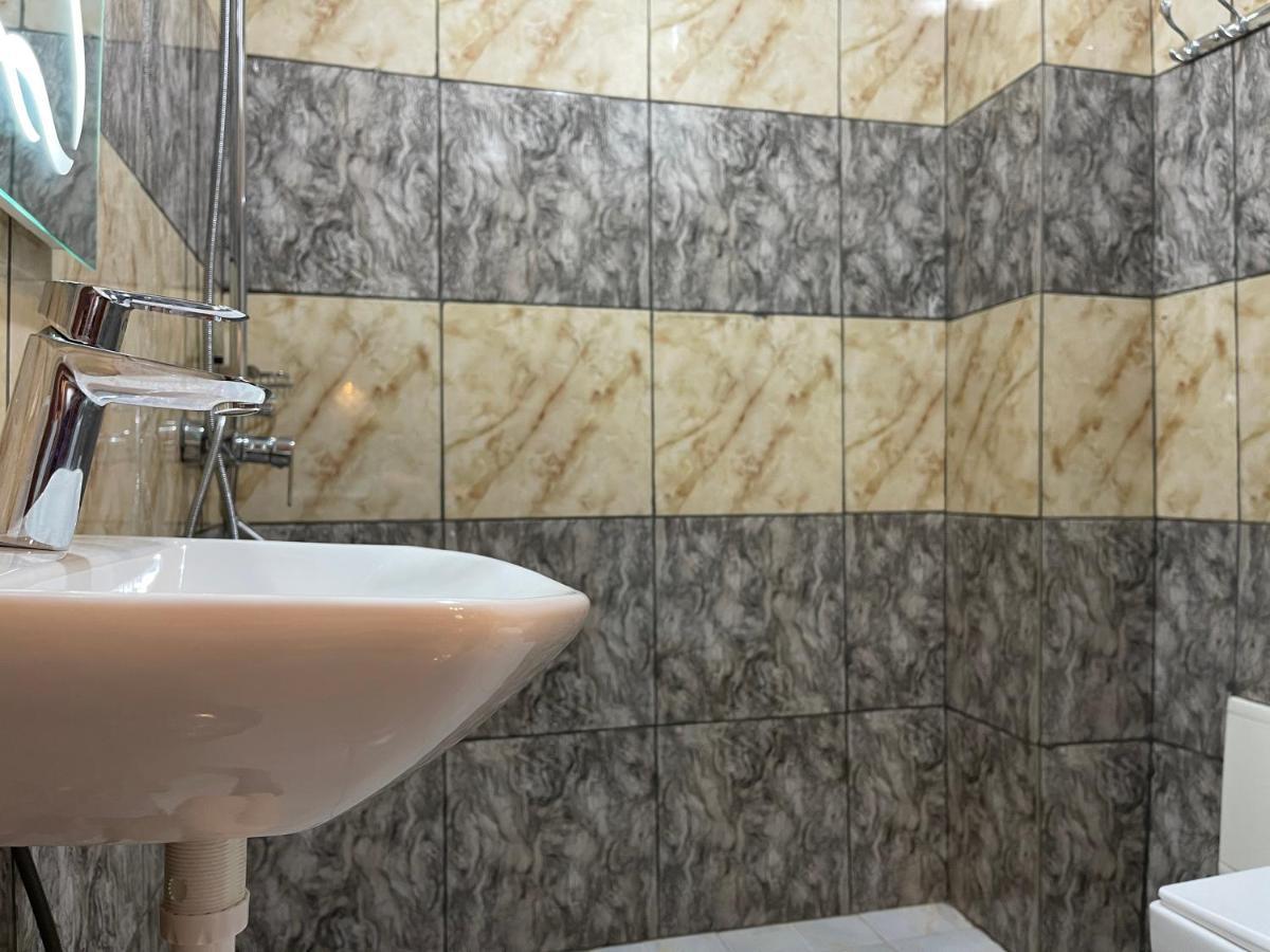 La Rochelle Hotel ياوندي المظهر الخارجي الصورة
