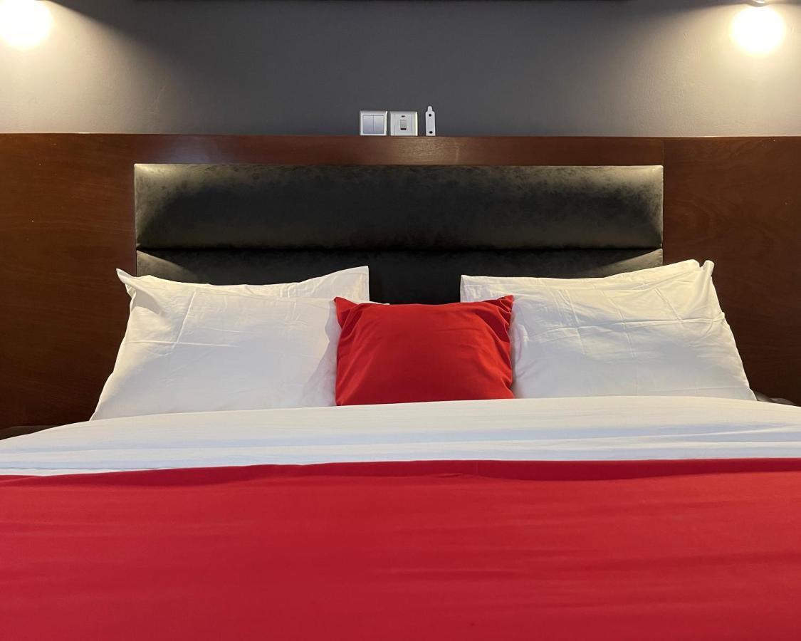 La Rochelle Hotel ياوندي المظهر الخارجي الصورة