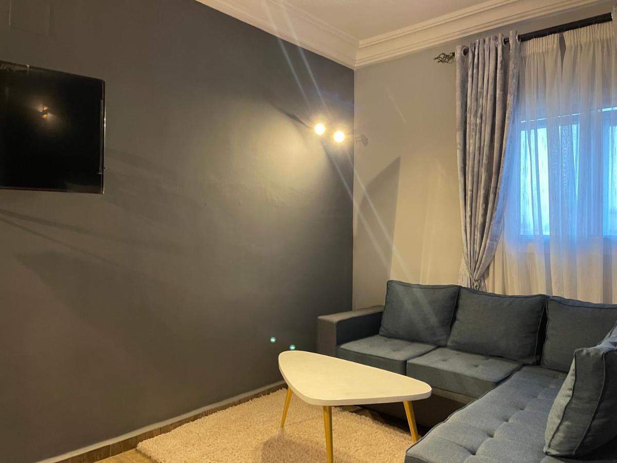 La Rochelle Hotel ياوندي المظهر الخارجي الصورة